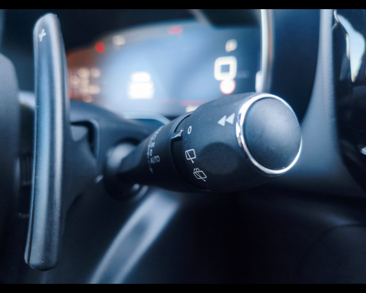 Foto CITROEN C5 Aircross 1.5 bluehdi Shine s&s 130cv eat8