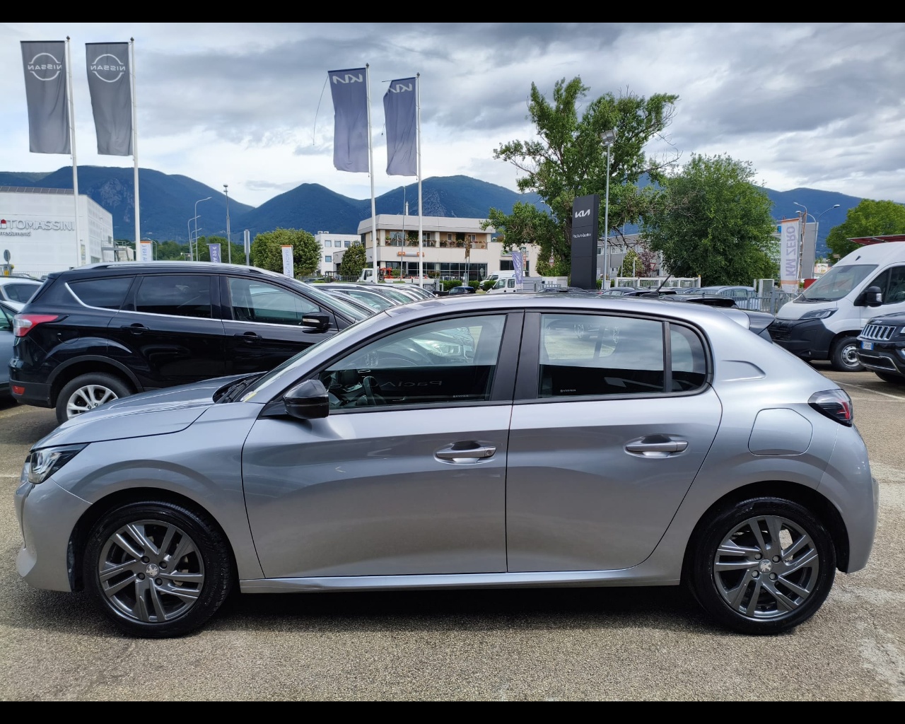 Foto PEUGEOT 208 1.2 puretech Active Pack s&s 75cv