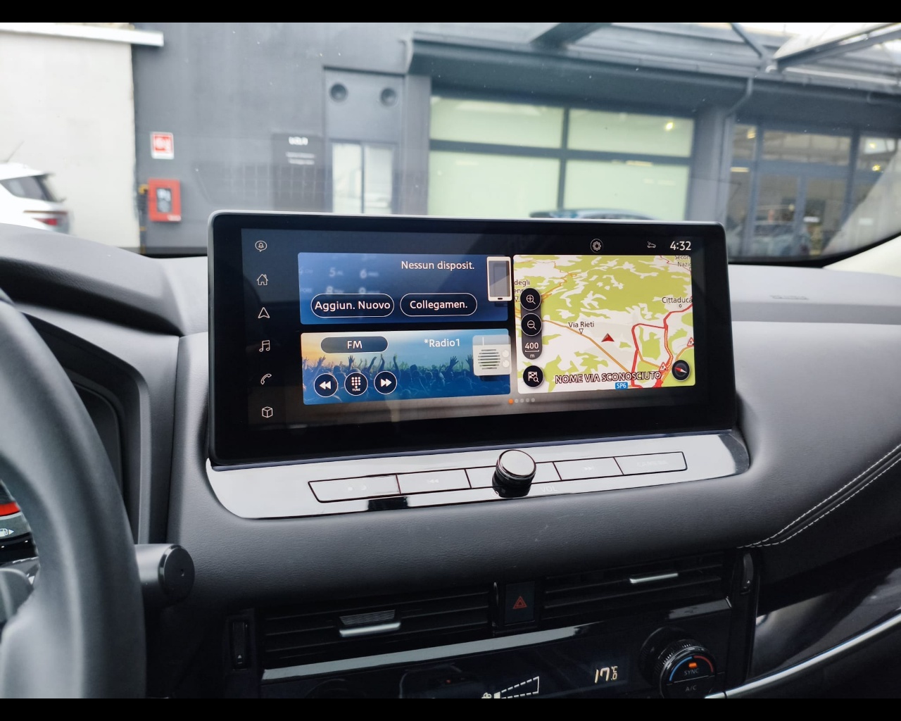 Foto NISSAN Qashqai 1.3 mhev N-Connecta 2wd 158cv xtronic