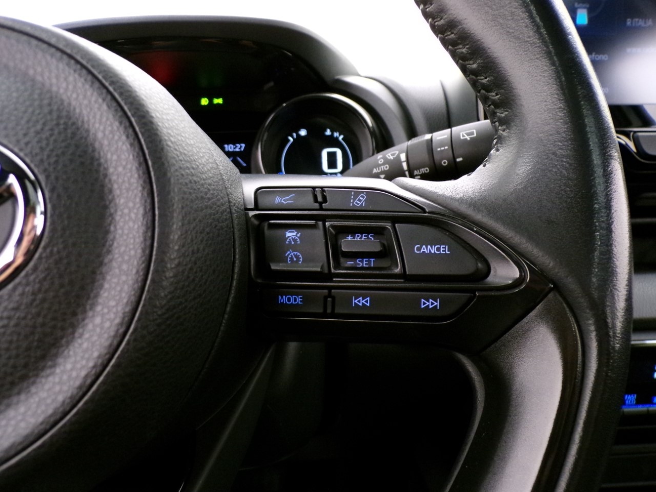 Toyota Yaris Yaris 1.5 VVT-iE Hybrid Lounge E-CVT - 17