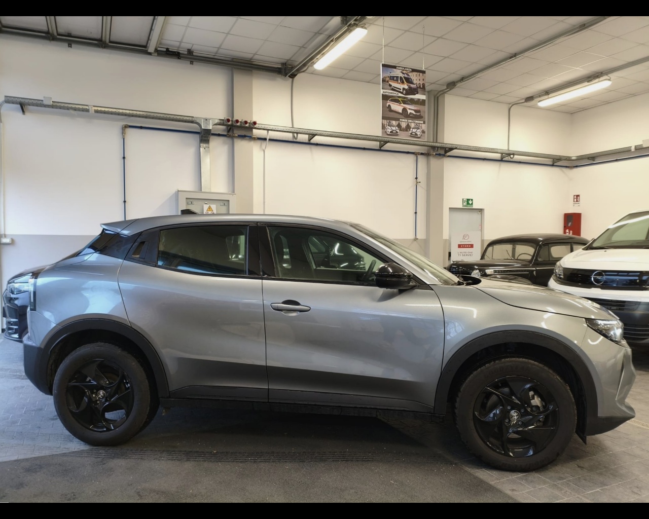 Foto ALFA ROMEO Junior 1.2 ibrida 145cv edct6