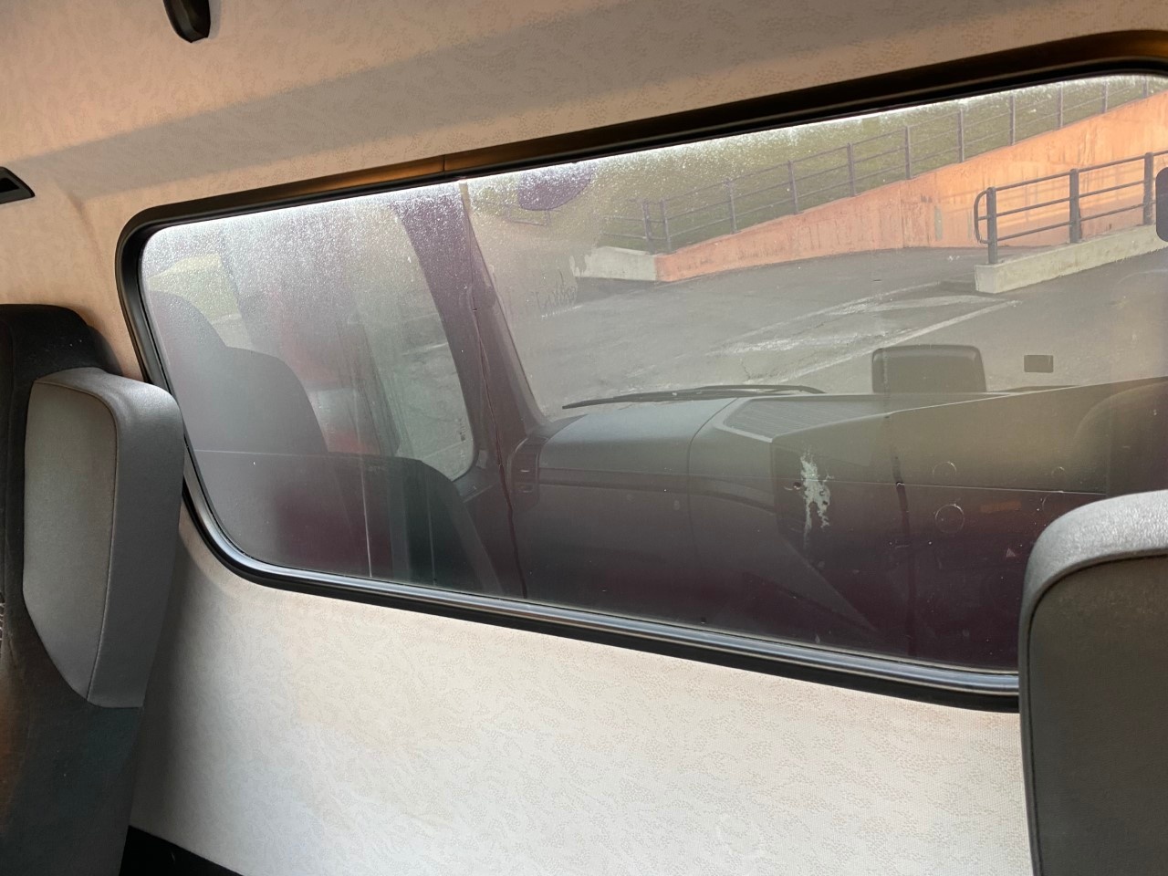 Mercedes Antos 1824 L cab. S Classic space 2,3 - 24