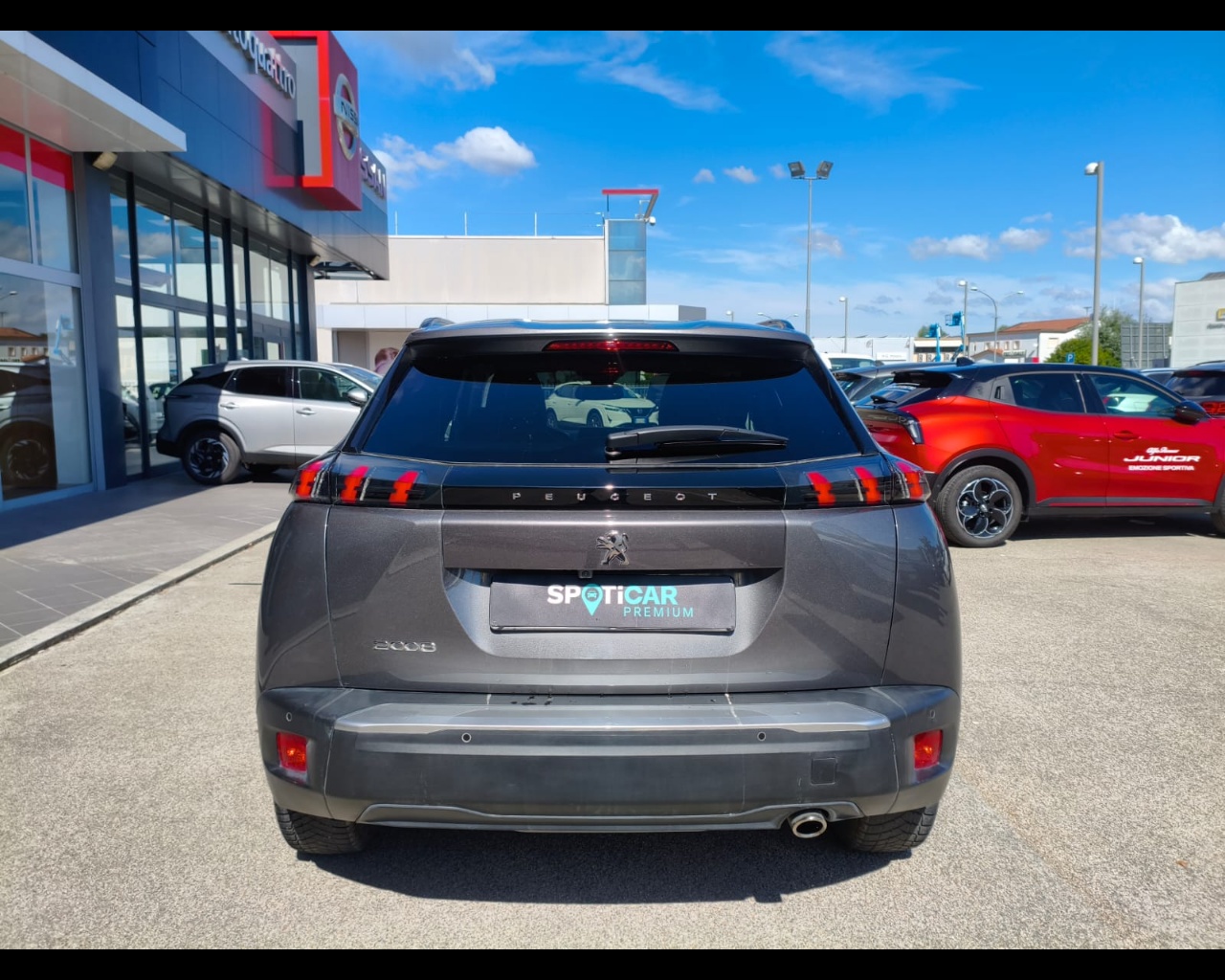 Foto PEUGEOT 2008 1.5 bluehdi Allure s&s 110cv