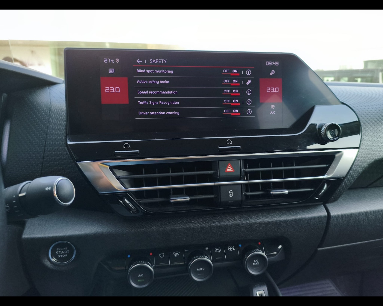 Foto CITROEN C4 1.5 bluehdi Shine s&s 130cv eat8