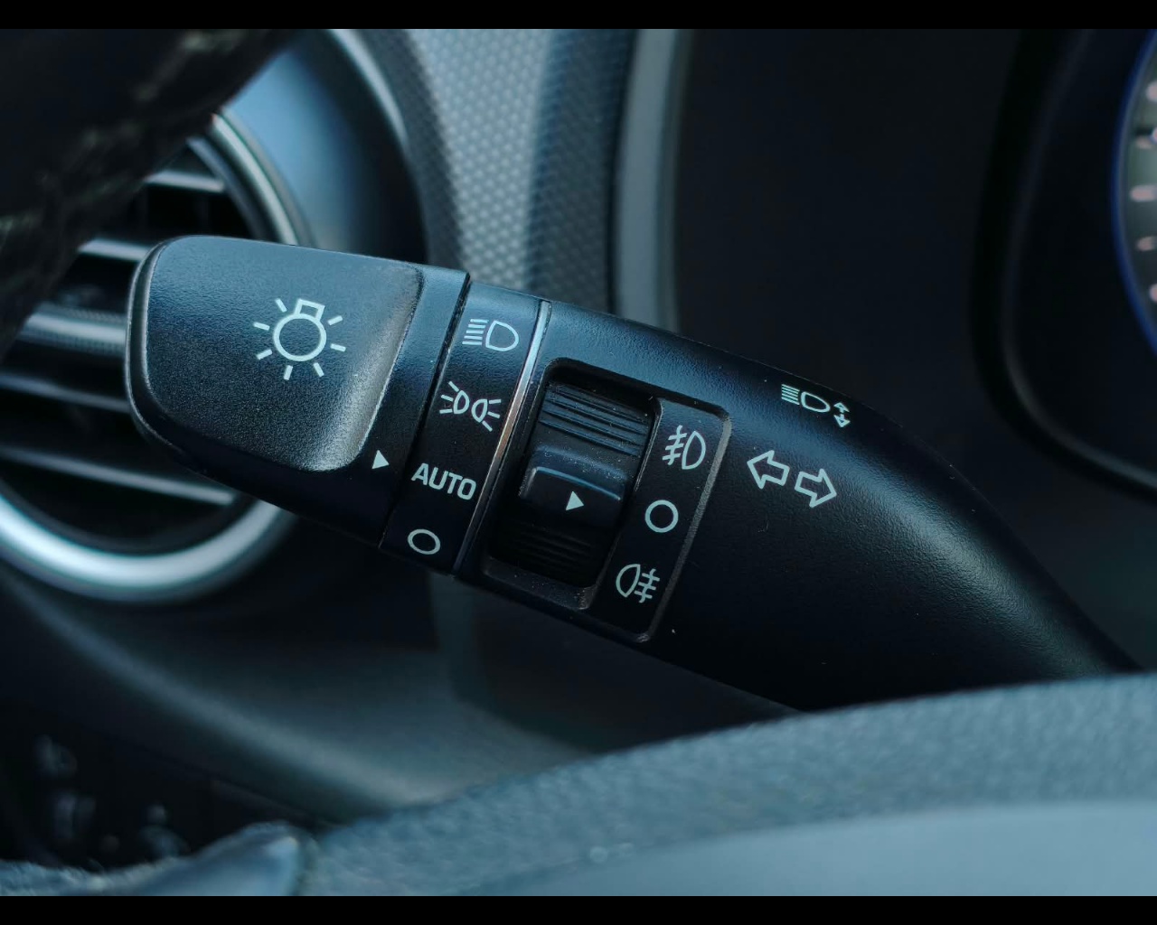 Foto HYUNDAI Kona 1.6 crdi Xprime Techno Pack 2wd 115cv