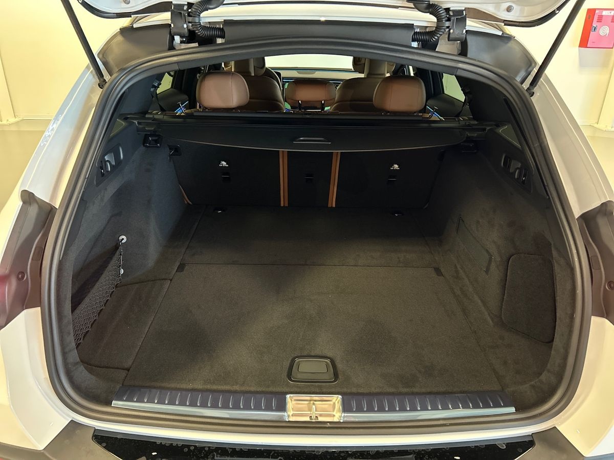 Mercedes  Classe E Station Wagon All-Terrain 220 d Premium 4Matic 9G-Tronic - 8