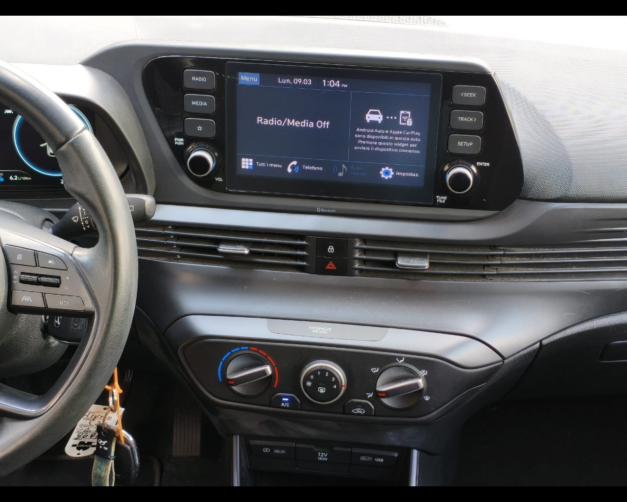 Foto HYUNDAI i20 1.2 mpi Connectline Exterior Pack
