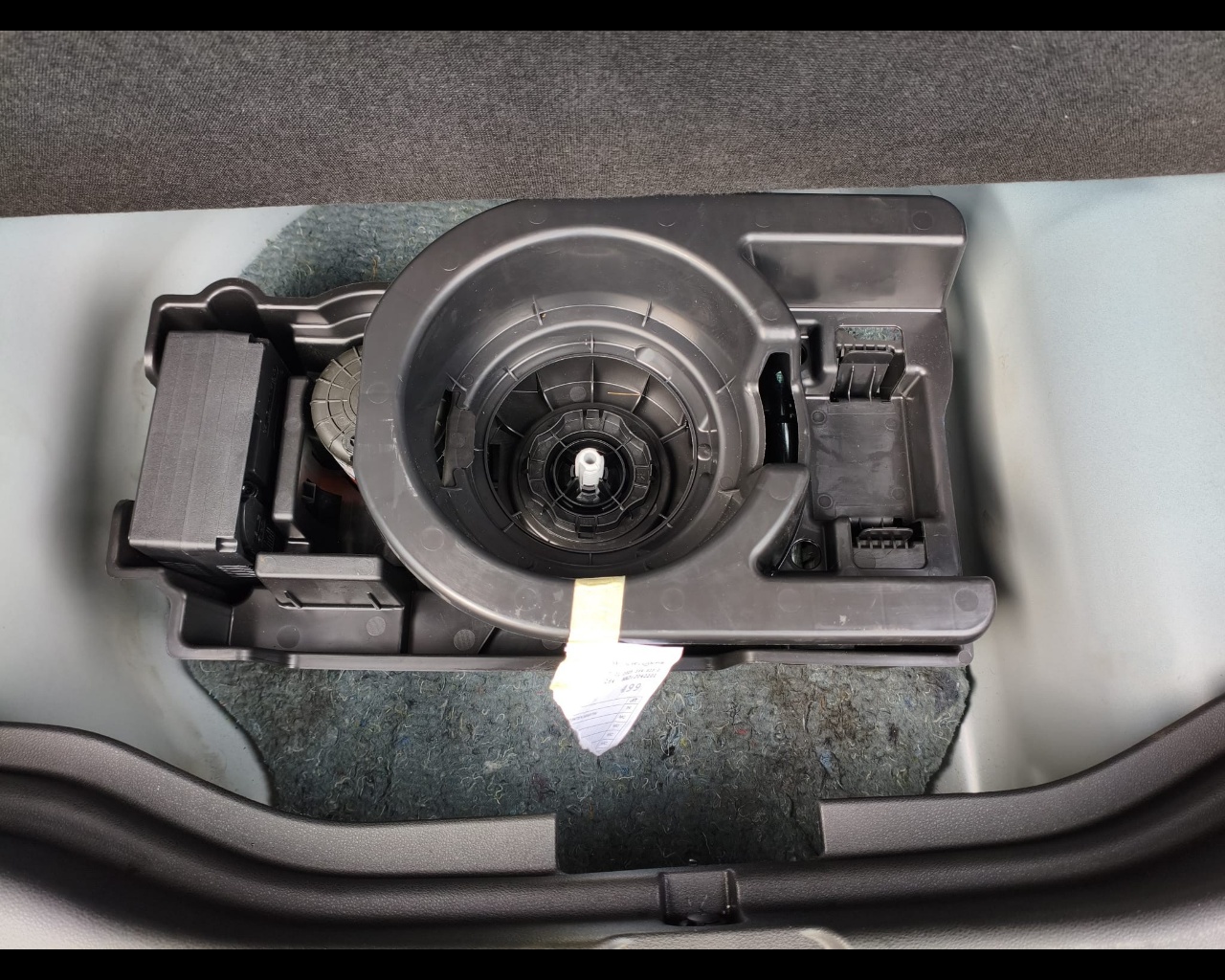 Foto FIAT 600 1.2 hybrid La Prima 110cv auto