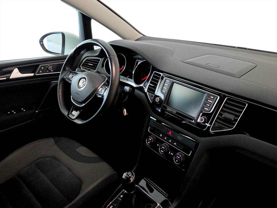 VOLKSWAGEN Golf Sportsvan 1.6 tdi Comfortline 110cv Diesel usato - 12