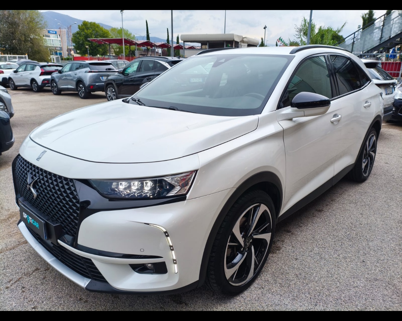DS DS7 Crossback 1.5 bluehdi Grand Chic 130cv auto N1 Usata