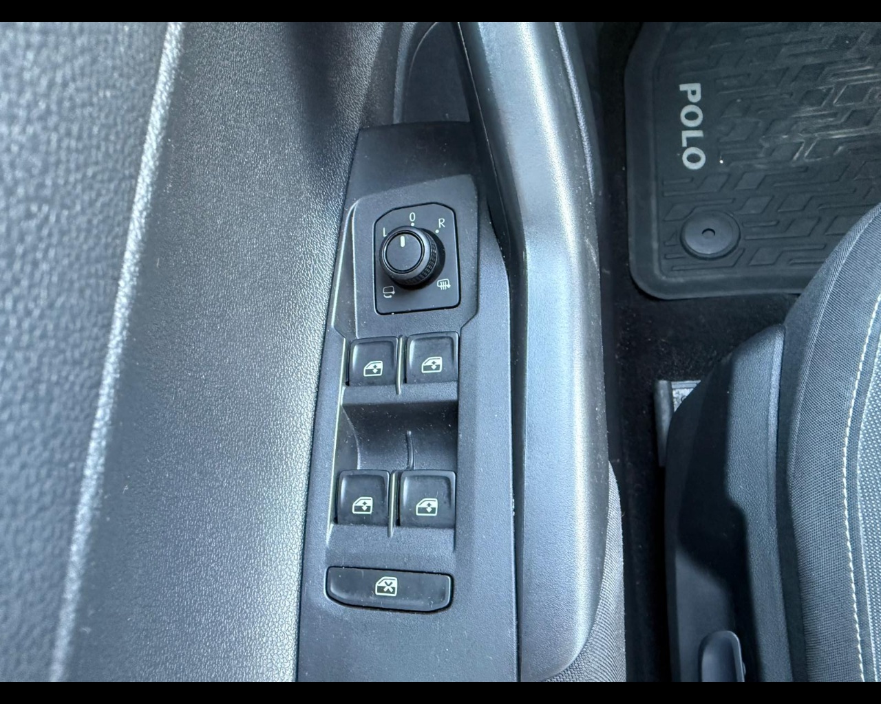 Foto VOLKSWAGEN Polo 5p 1.6 tdi Comfortline 80cv