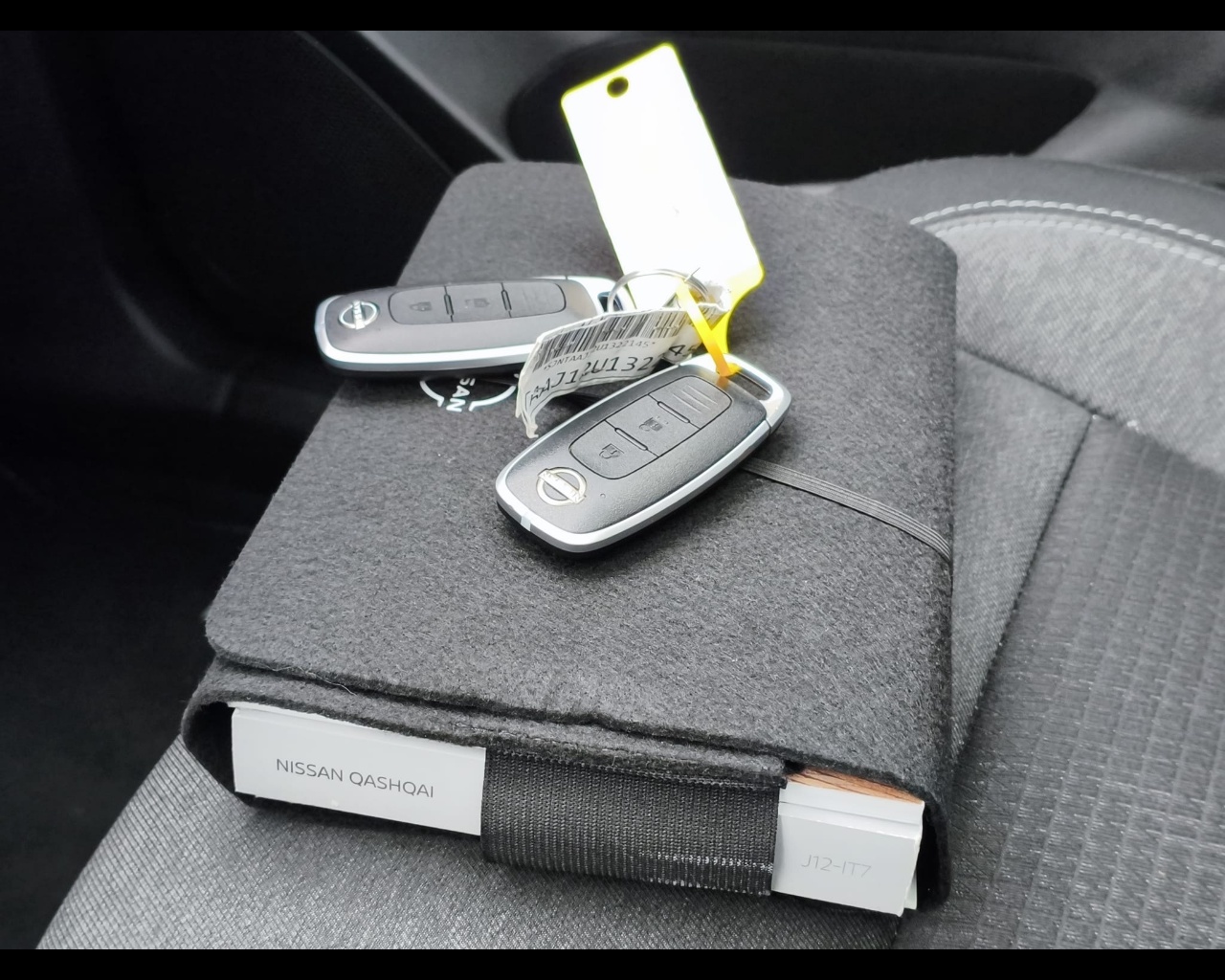 Foto NISSAN Qashqai 1.3 mhev N-Connecta 2wd 140cv