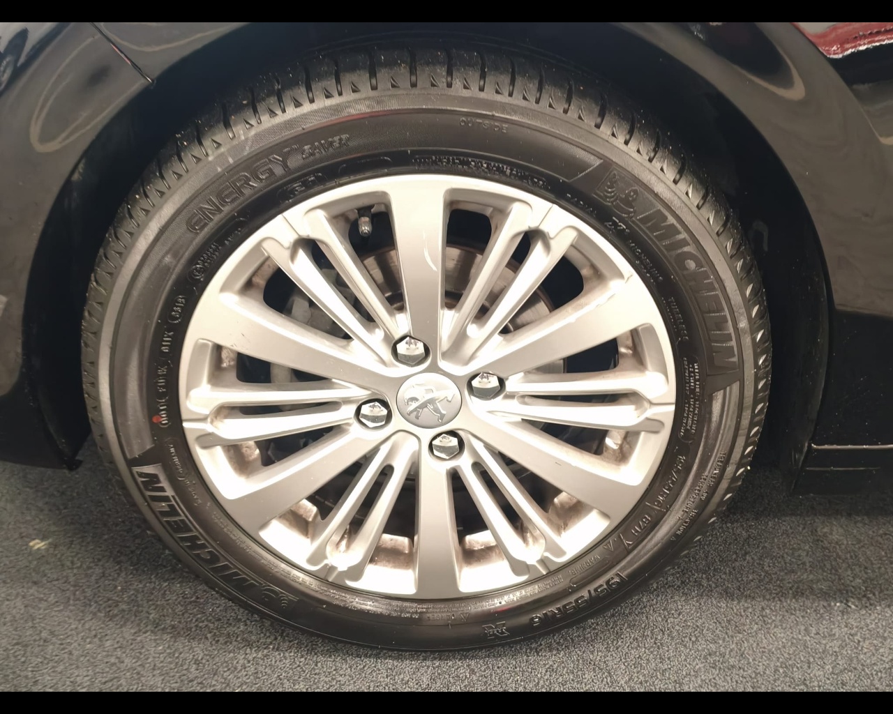 Foto PEUGEOT 208 5p 1.2 puretech Access 82cv