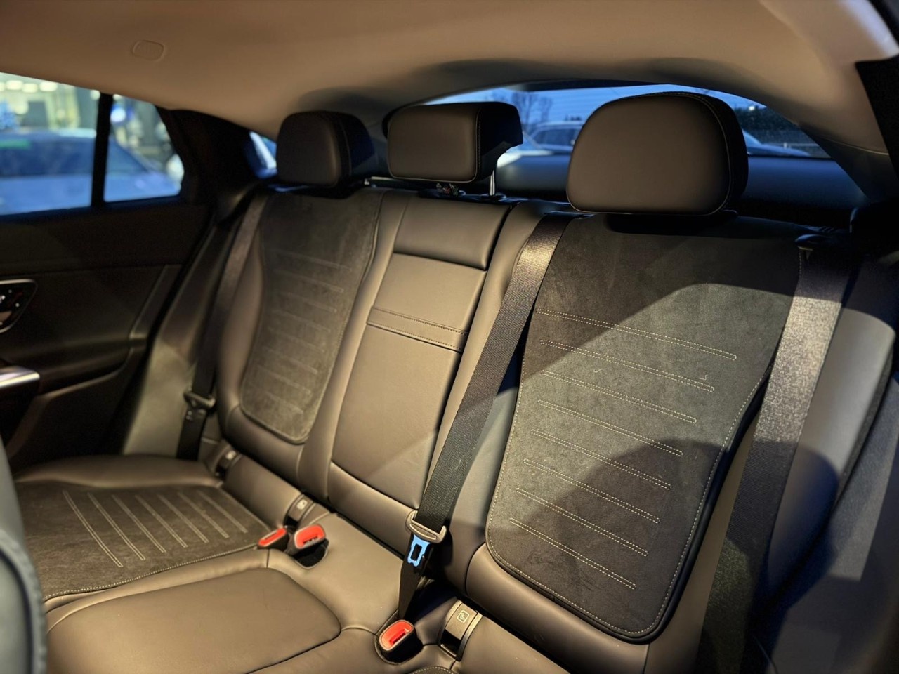 Mercedes GLC Coupé GLC 300 de 4Matic Plug-in hybrid Coupe AMG Line PREMIUM TECH - 9