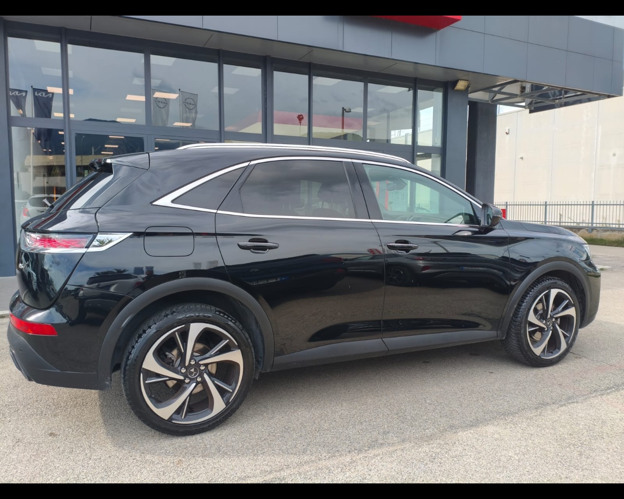 Foto DS DS7 Crossback 1.5 bluehdi Grand Chic 130cv auto