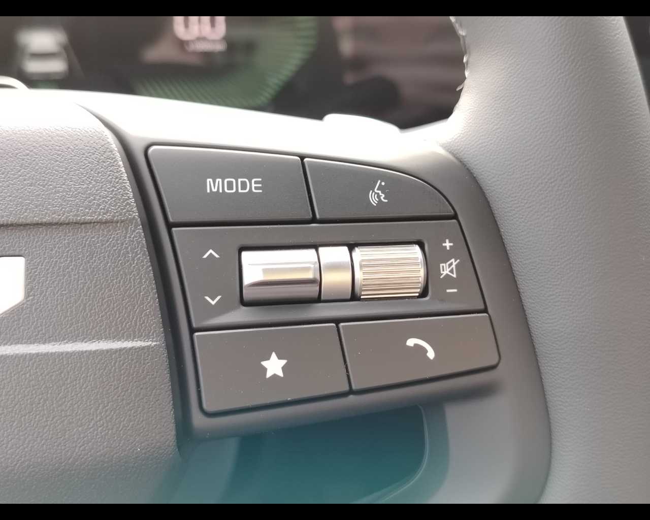 Kia Niro Nuovo Ibrido benzina Niro Este