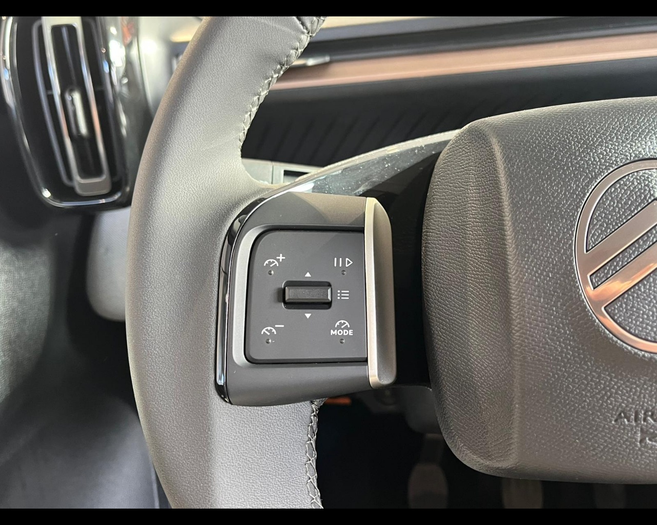 Foto CITROEN C3 Aircross 1.2 puretech turbo Plus 100cv