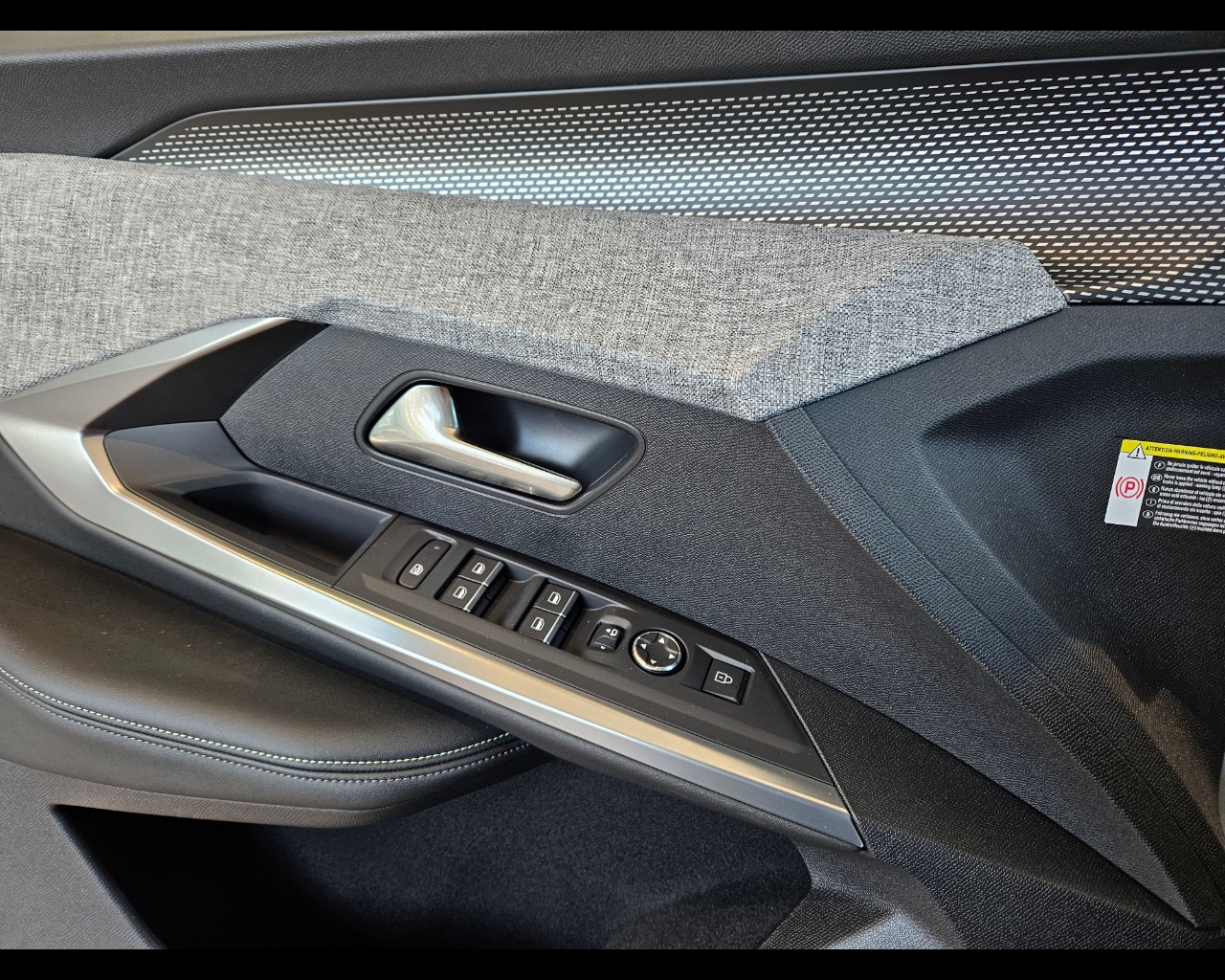 PEUGEOT 5008 Nuovo 5008 Hybrid 136 e-DCS6 GT Ibrido benzina Aziendale - 14