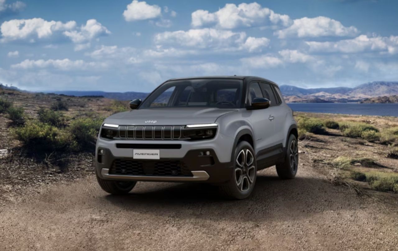 Jeep Avenger E-Hybrid Avenger Summit 1.2 110cv Dct Mhev