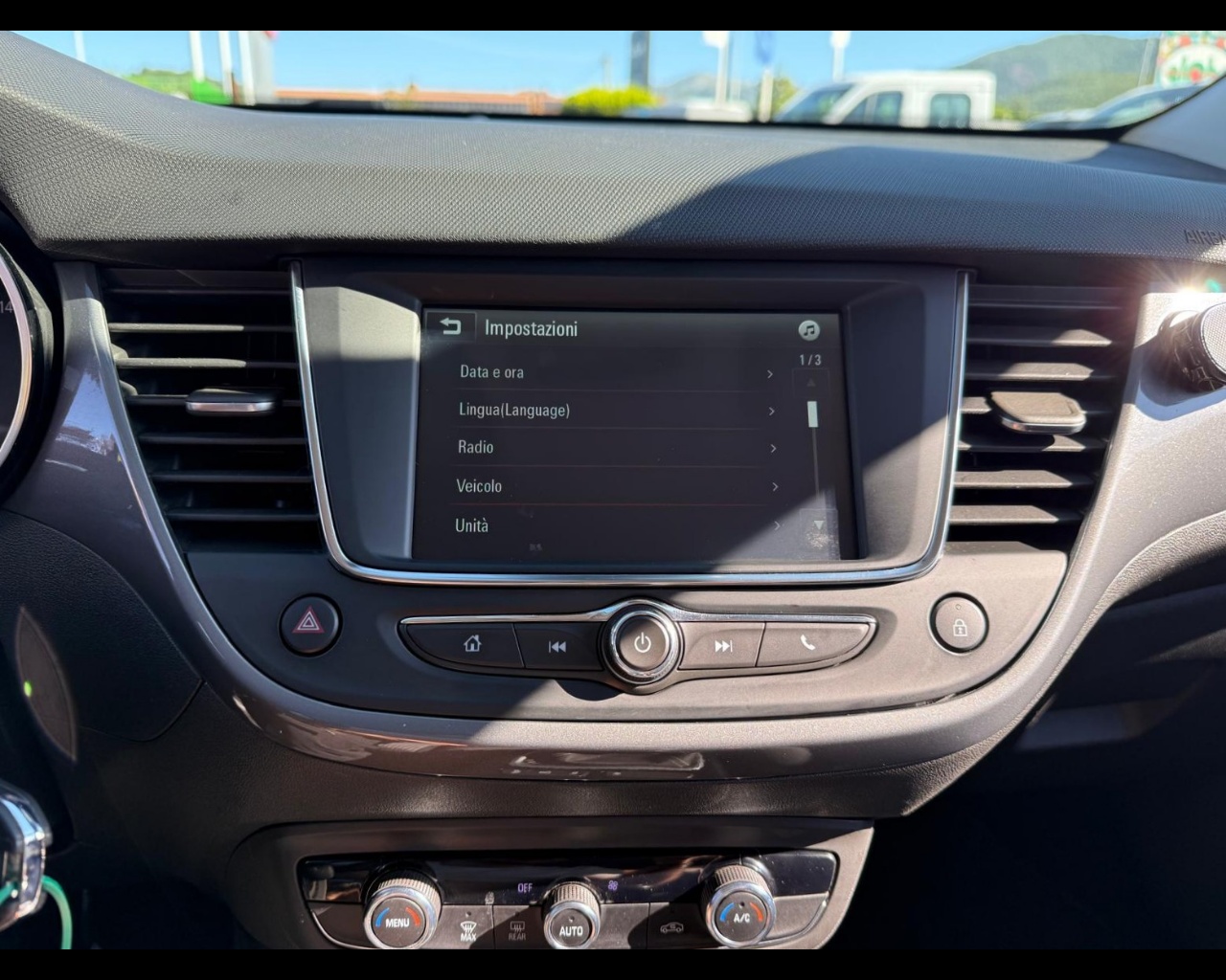 Foto OPEL Crossland 1.2 Elegance s&s 110cv