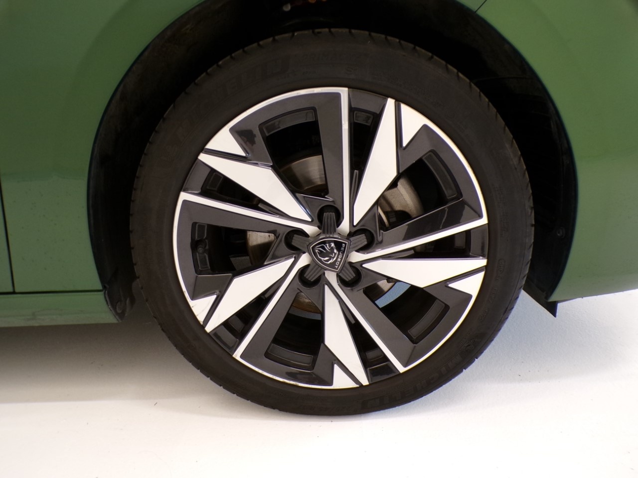 Peugeot 308 308 1.2 PureTech Turbo Allure - 4