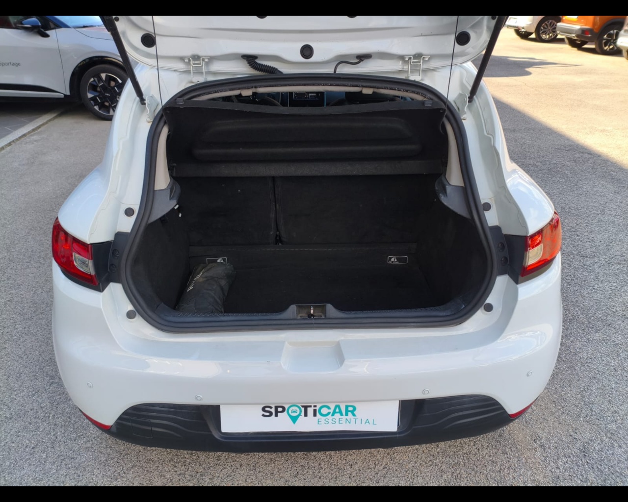 Foto RENAULT Clio 5p 1.2 Wave Gpl 75cv