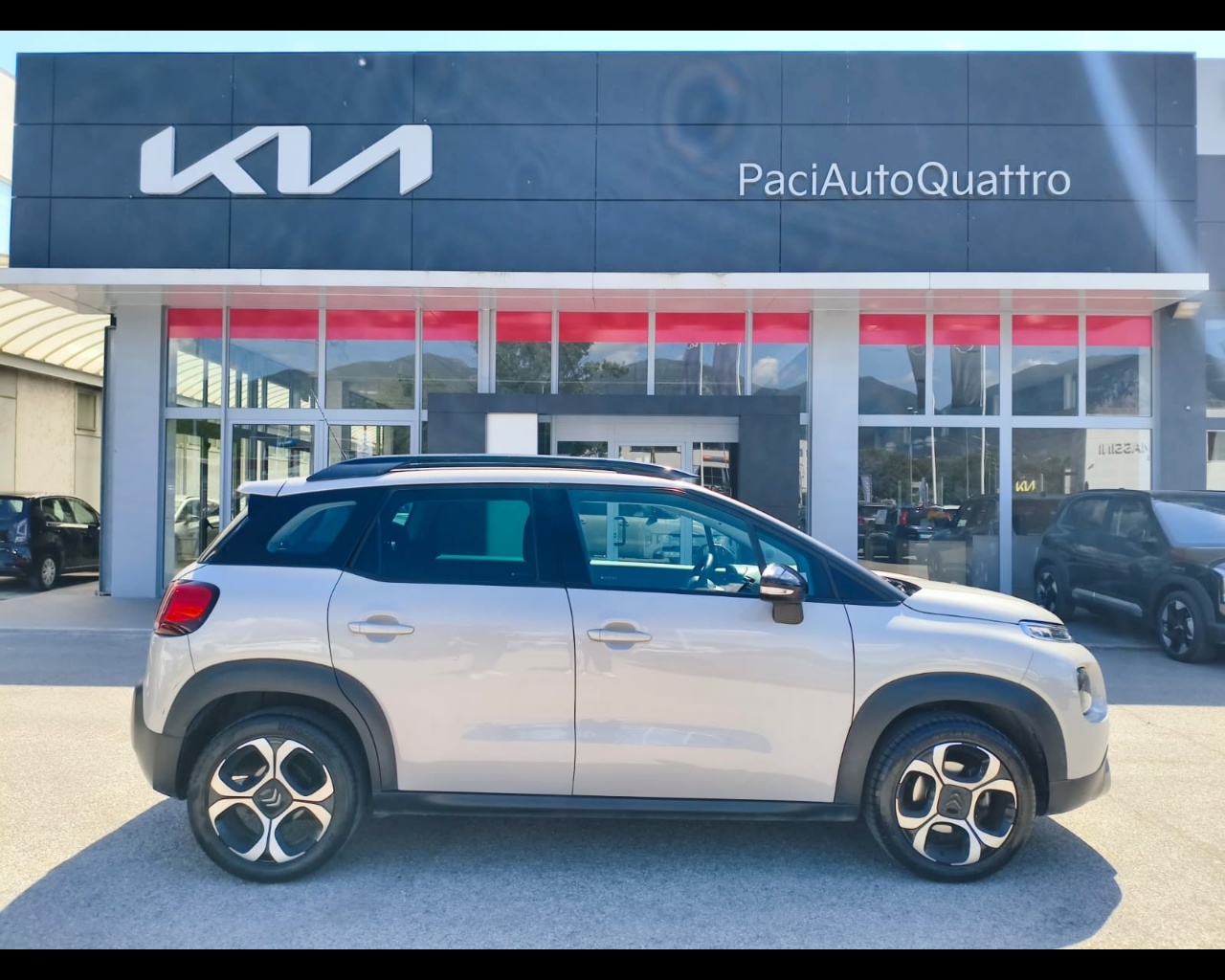 Foto CITROEN C3 Aircross 1.2 puretech Shine s&s 110cv