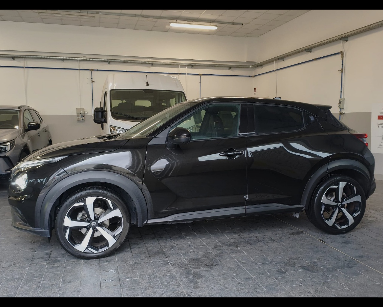 Foto NISSAN Juke 1.0 dig-t Tekna 114cv dct