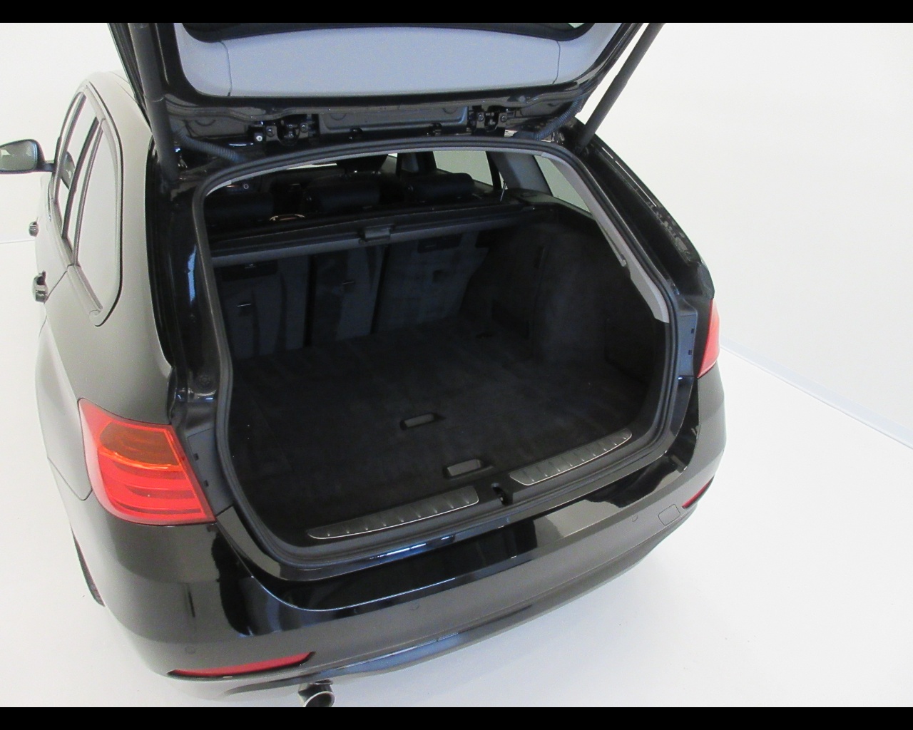 Bmw Serie 3 Serie 3 Touring 316d Business Auto - 9