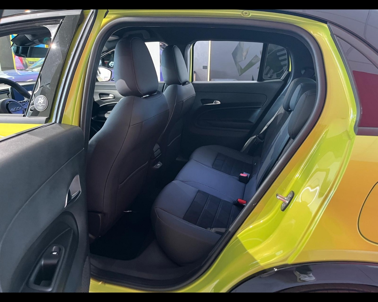 Foto FIAT 600 Hybrid Sport Edizione Milano Cortina 2026 1.2 Hybrid 145cv