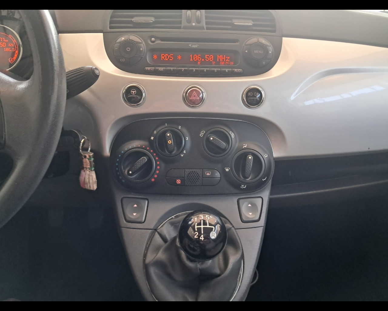 Foto FIAT 500 1.2 Lounge 69cv