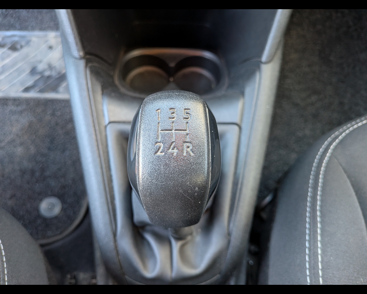 Foto PEUGEOT 208 5p 1.6 bluehdi Active 75cv