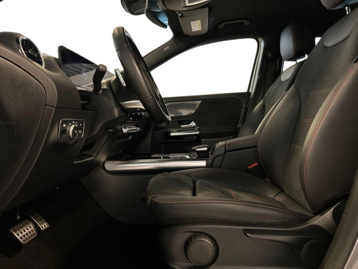 Mercedes GLA GLA 200 D Premium 4Matic 8G-DCT - 10