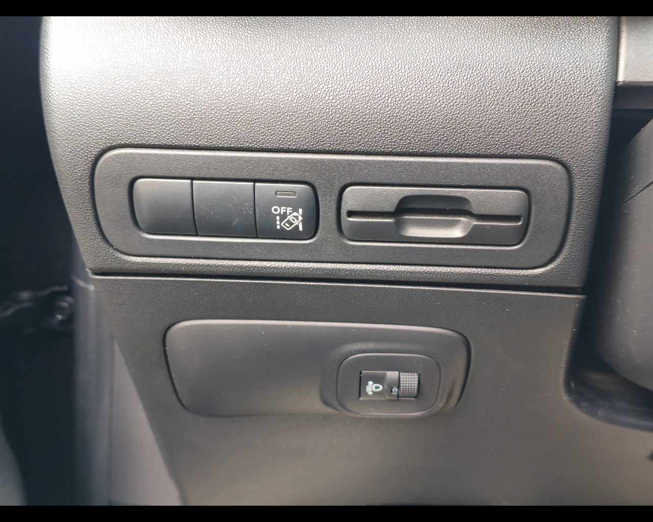 Foto CITROEN C3 Aircross 1.2 puretech Plus s&s 110cv