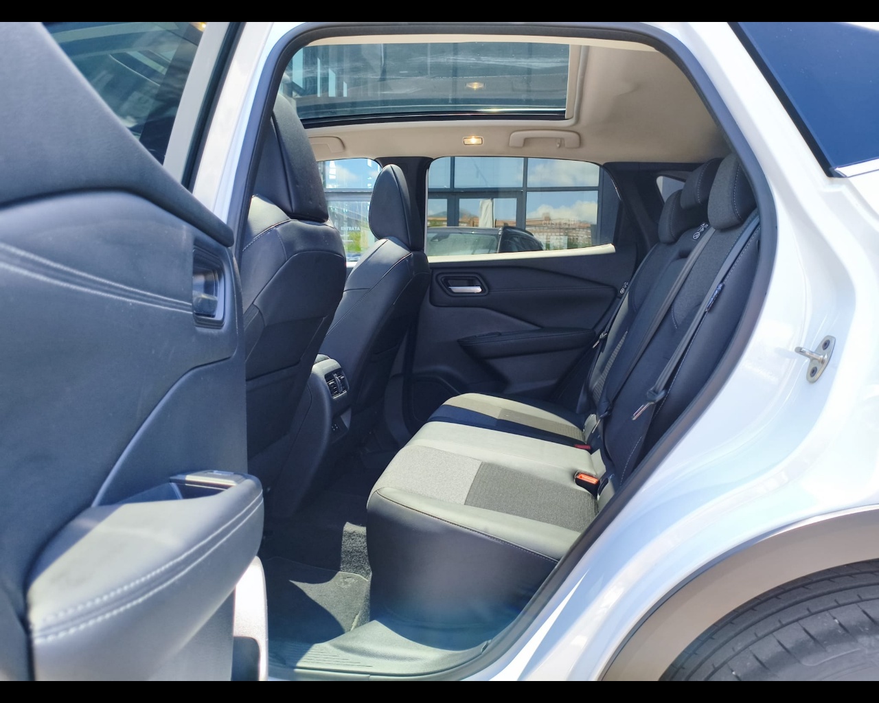 Foto NISSAN Qashqai 1.3 mhev N-Connecta 2wd 140cv
