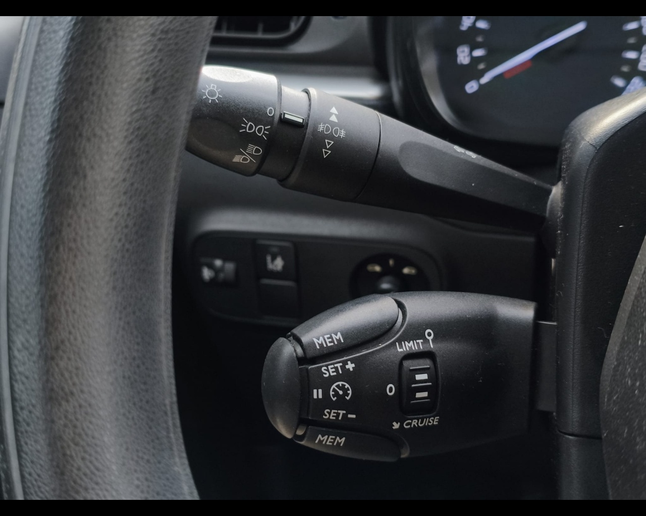 Foto CITROEN C3 1.2 puretech You! s&s 83cv
