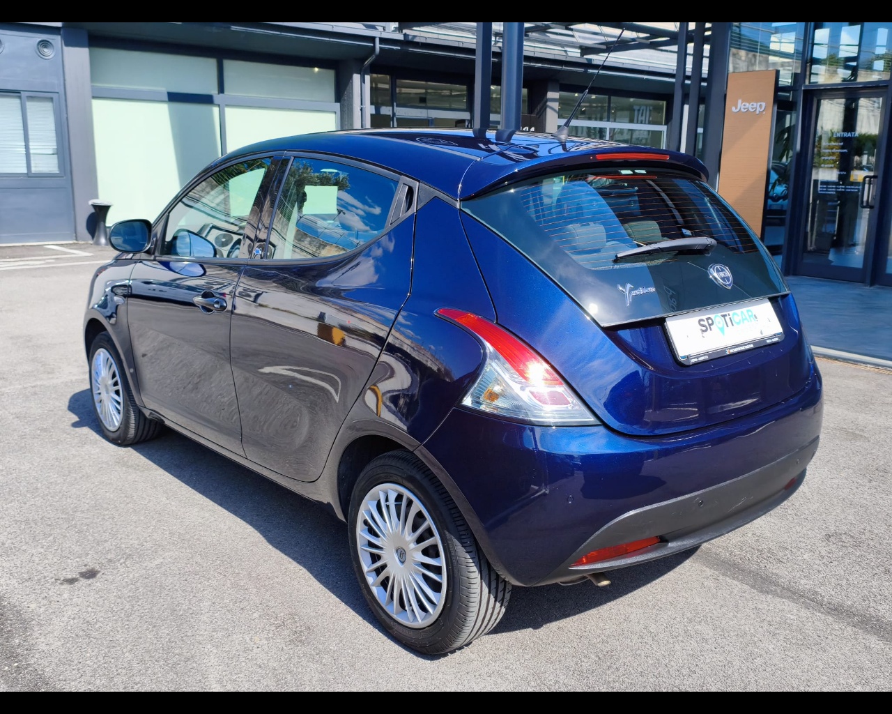 Foto LANCIA Ypsilon 1.2 Gold ecochic Gpl 69cv 