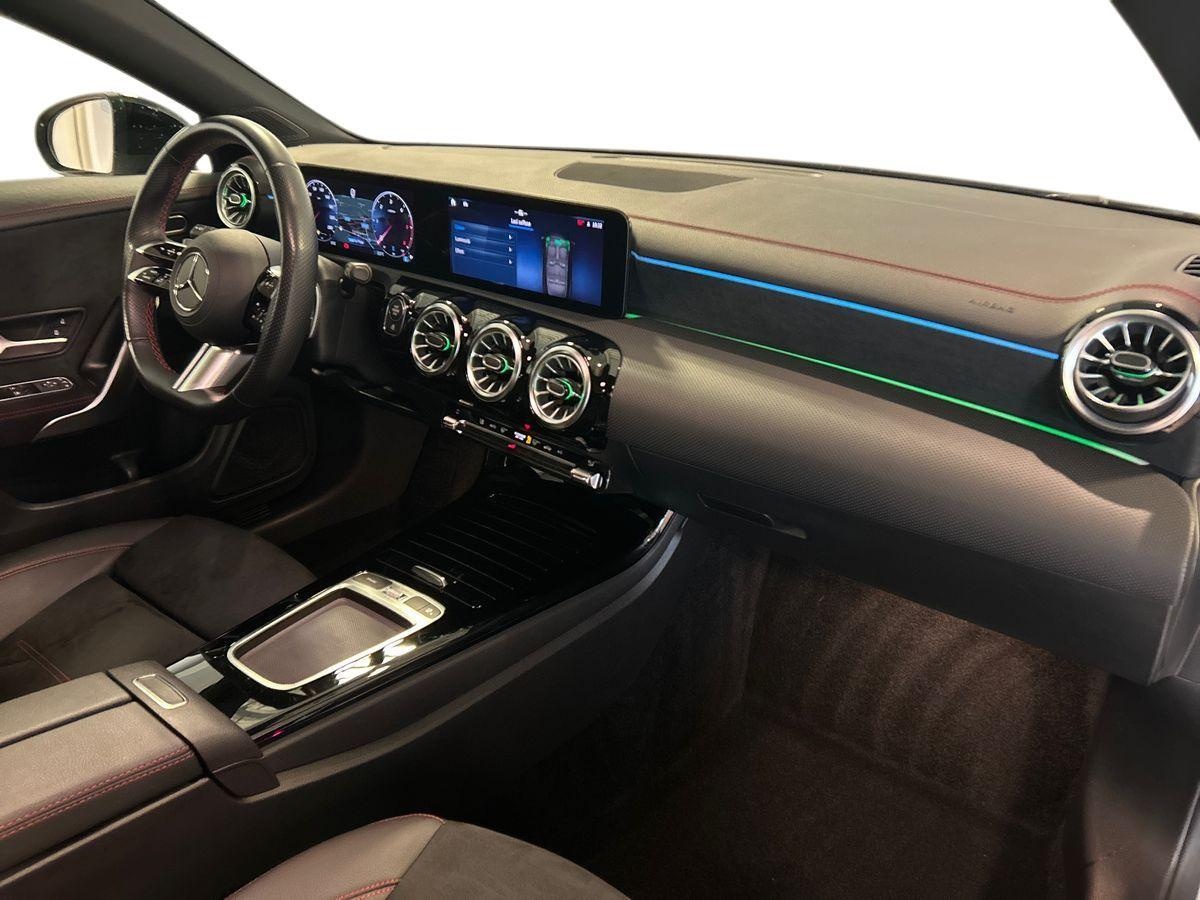 Mercedes  CLA Shooting Brake 200 D AMG Line Advanced Plus 8G-DCT - 15