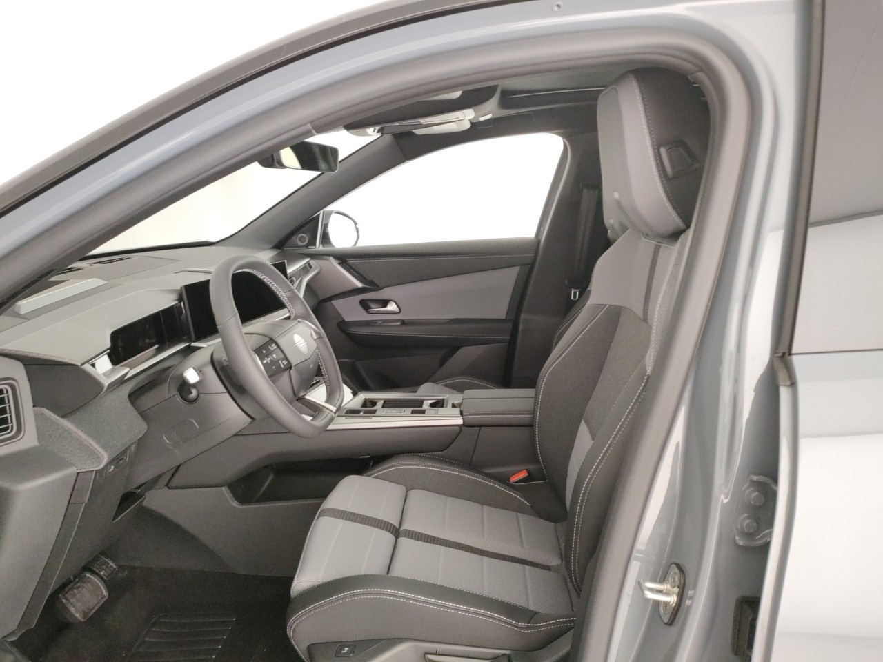 Opel Grandland Nuovo Ibrido benzina Grandland Porto Mantovano