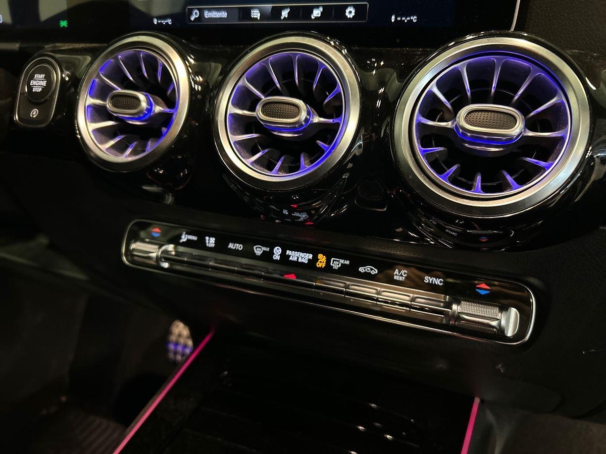 Mercedes GLA GLA 200 D Premium 4Matic 8G-DCT - 14