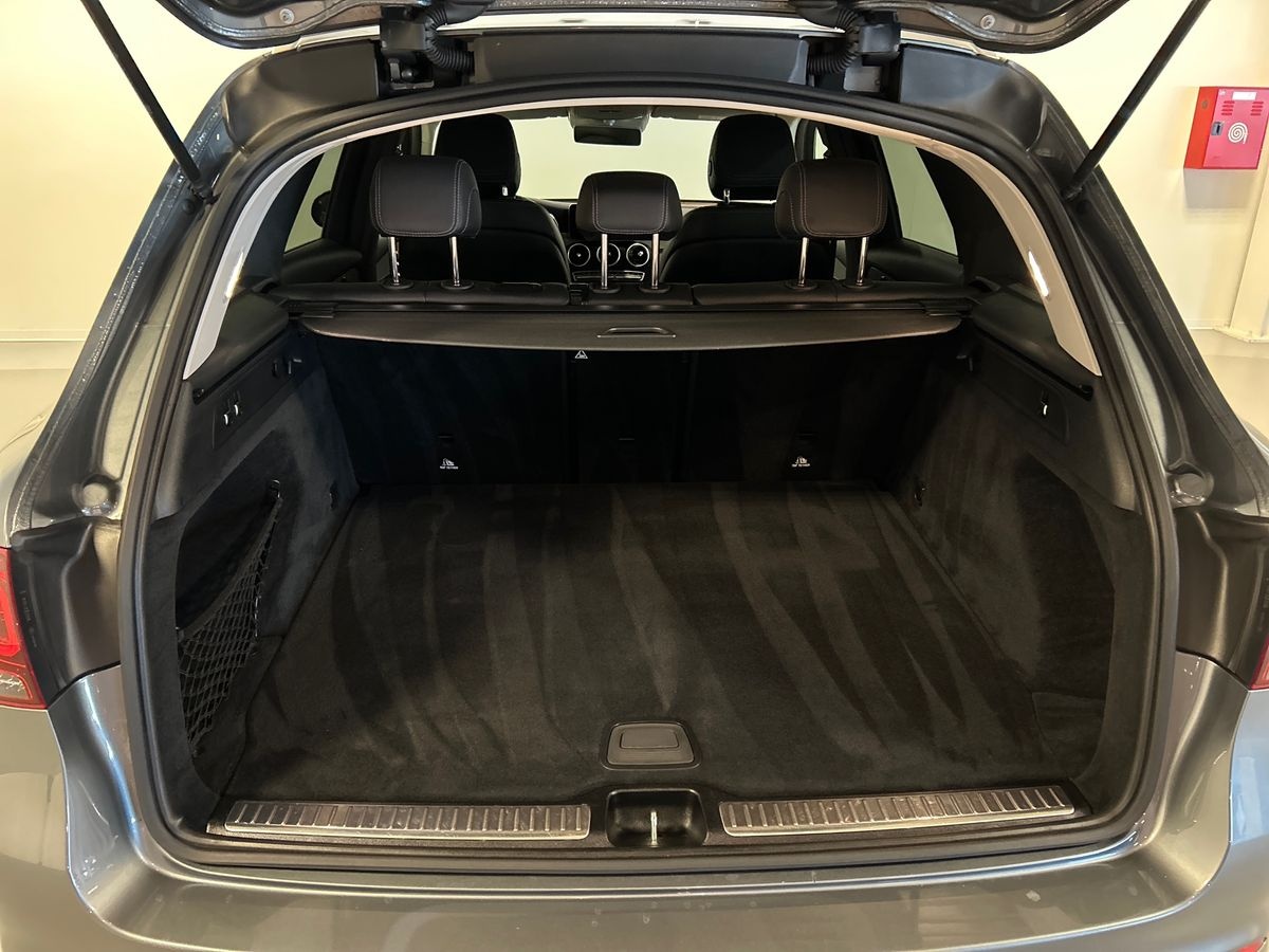 Mercedes GLC GLC SUV 220 D Premium 4Matic 9G-Tronic Plus - 8