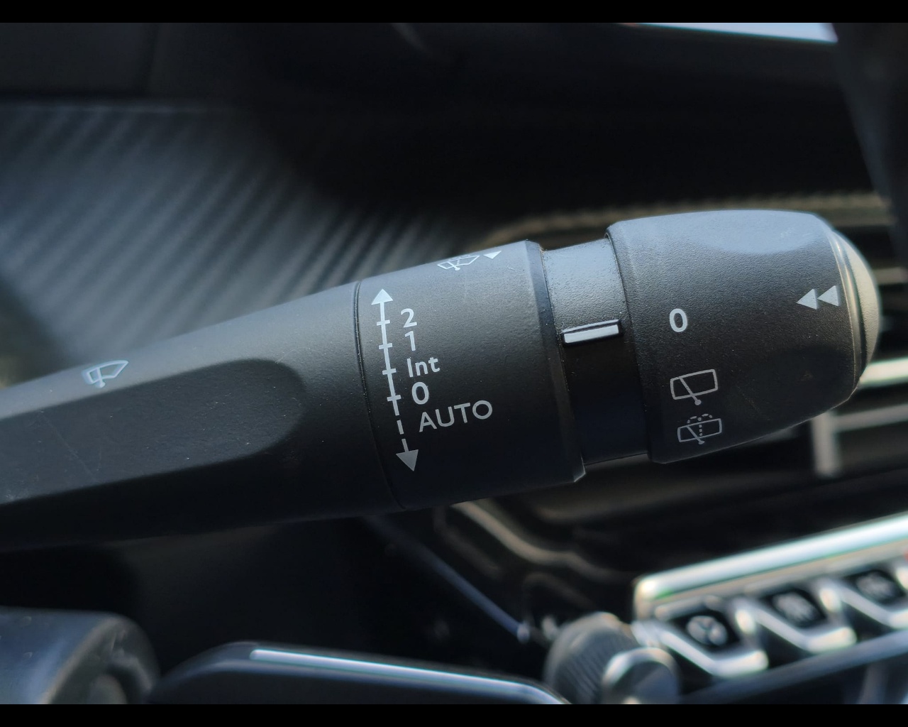 Foto PEUGEOT 2008 1.2 puretech Allure Pack s&s 100cv