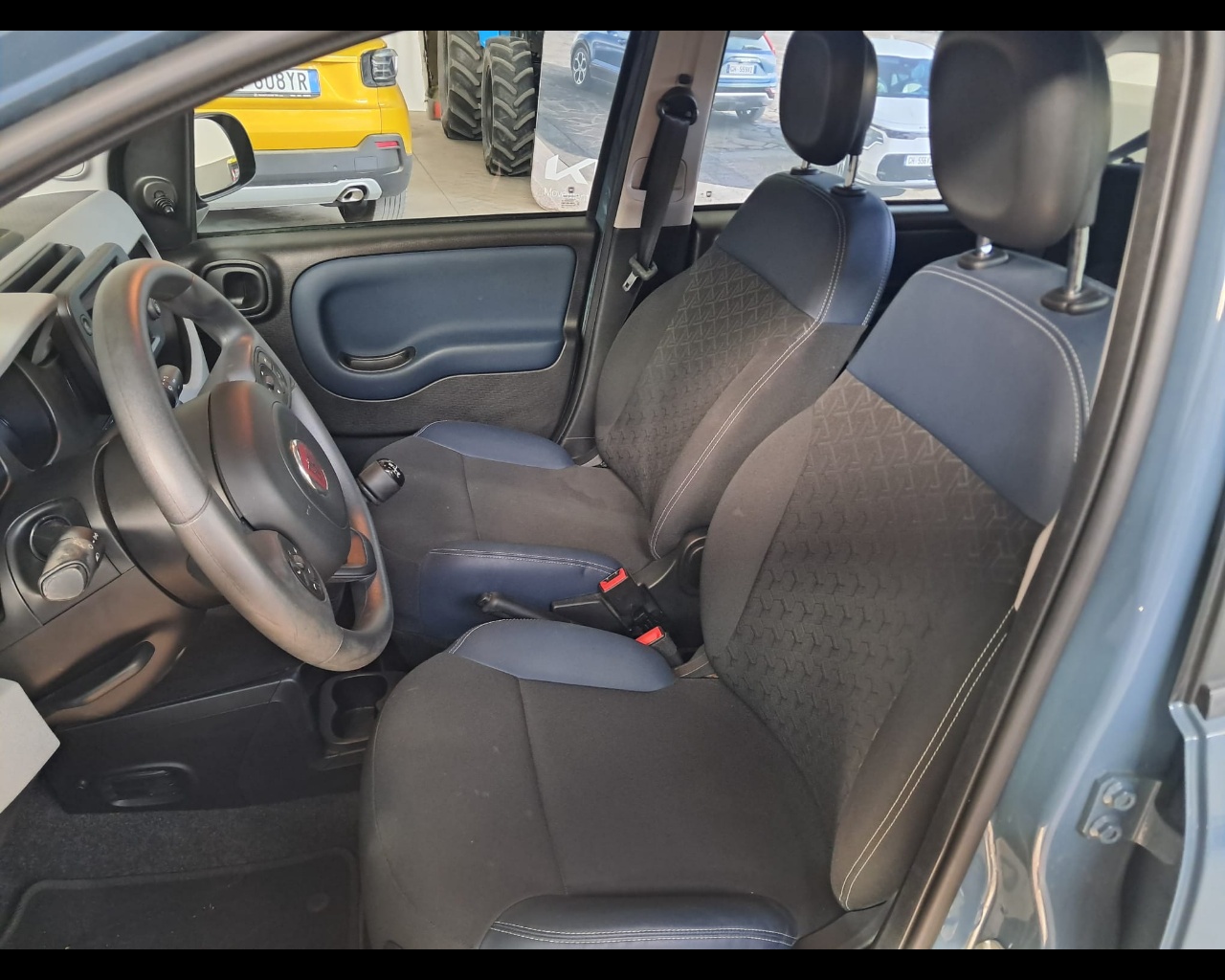 Foto FIAT Panda 1.0 firefly hybrid City Cross s&s 70cv
