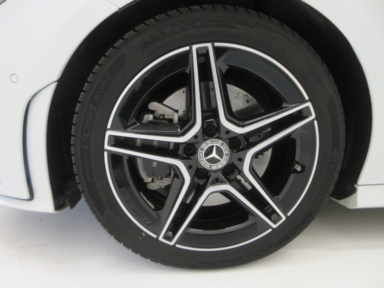 Mercedes CLA Shooting Brake CLA Shooting Brake 200 D Premium 8G-DCT - 4