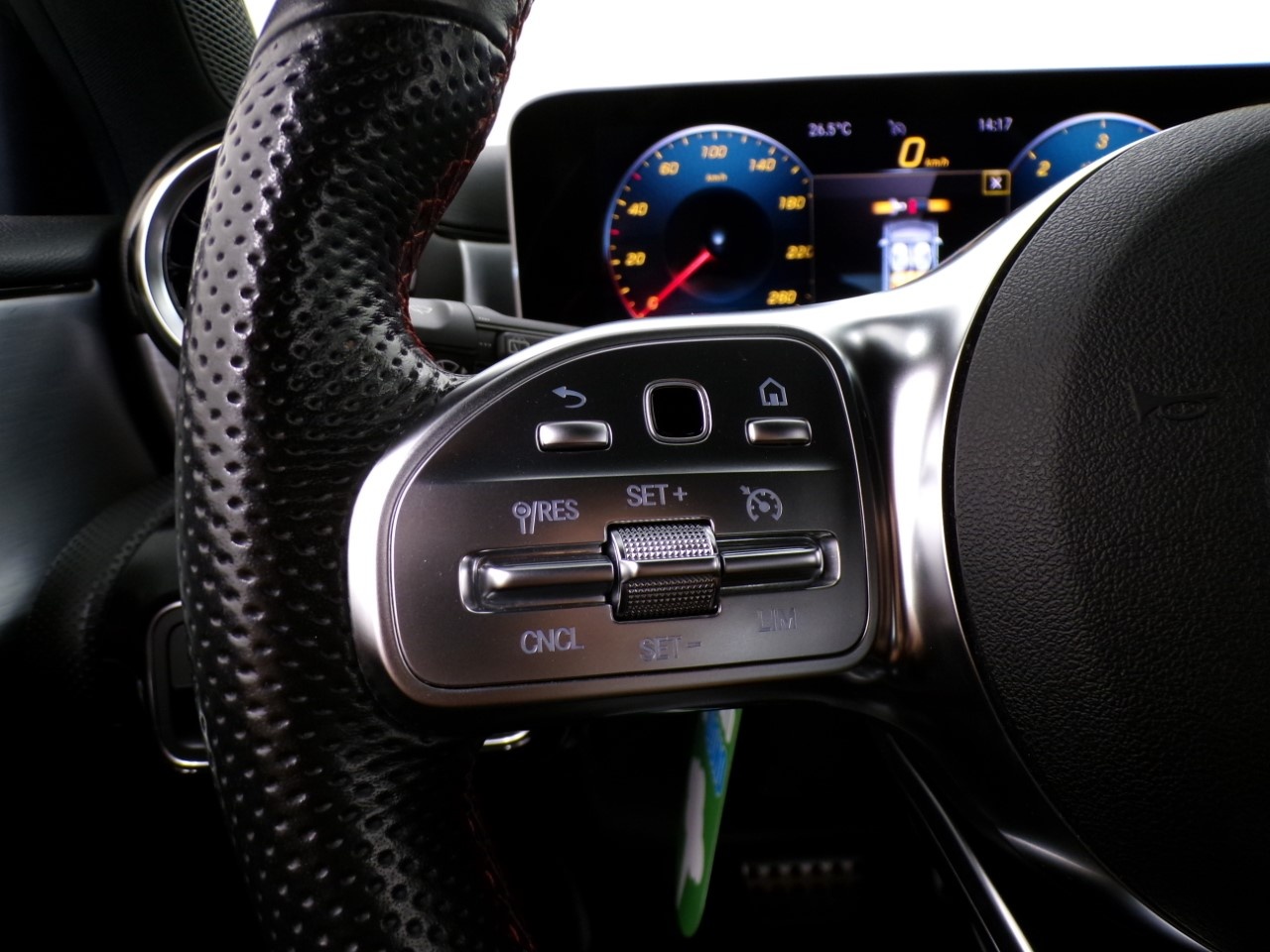 Mercedes Classe A Classe A 180 D Premium 7G-DCT - 17