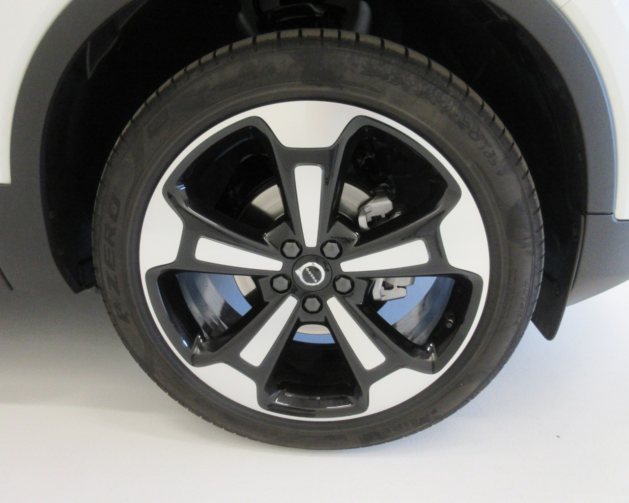 Volvo XC40 XC40 1.5 T3 163cv Momentum Pro Geartronic - 4