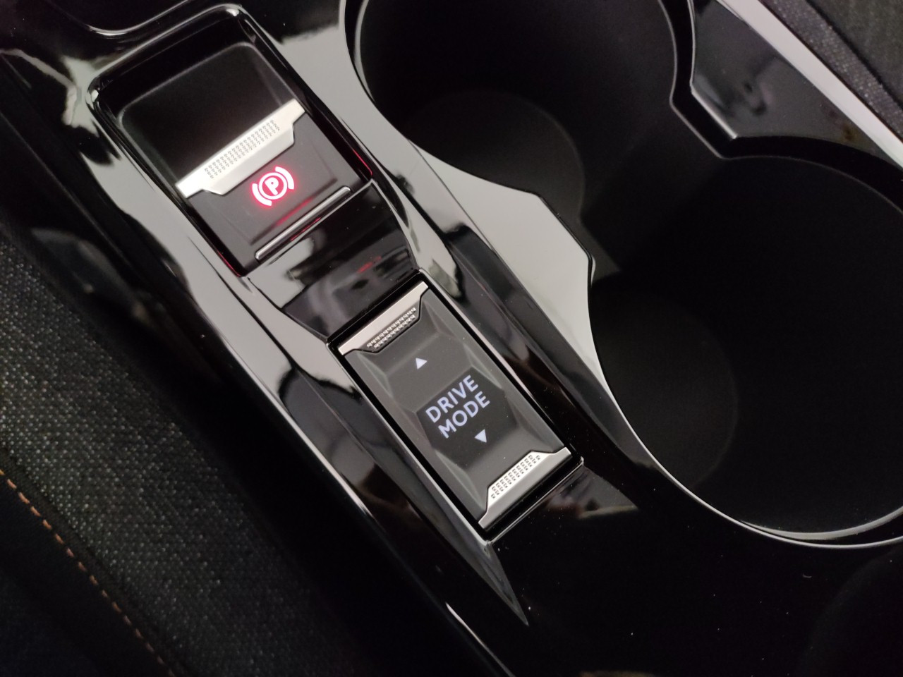 Peugeot 208 Nuovo elettrico 208 Porto Mantovano