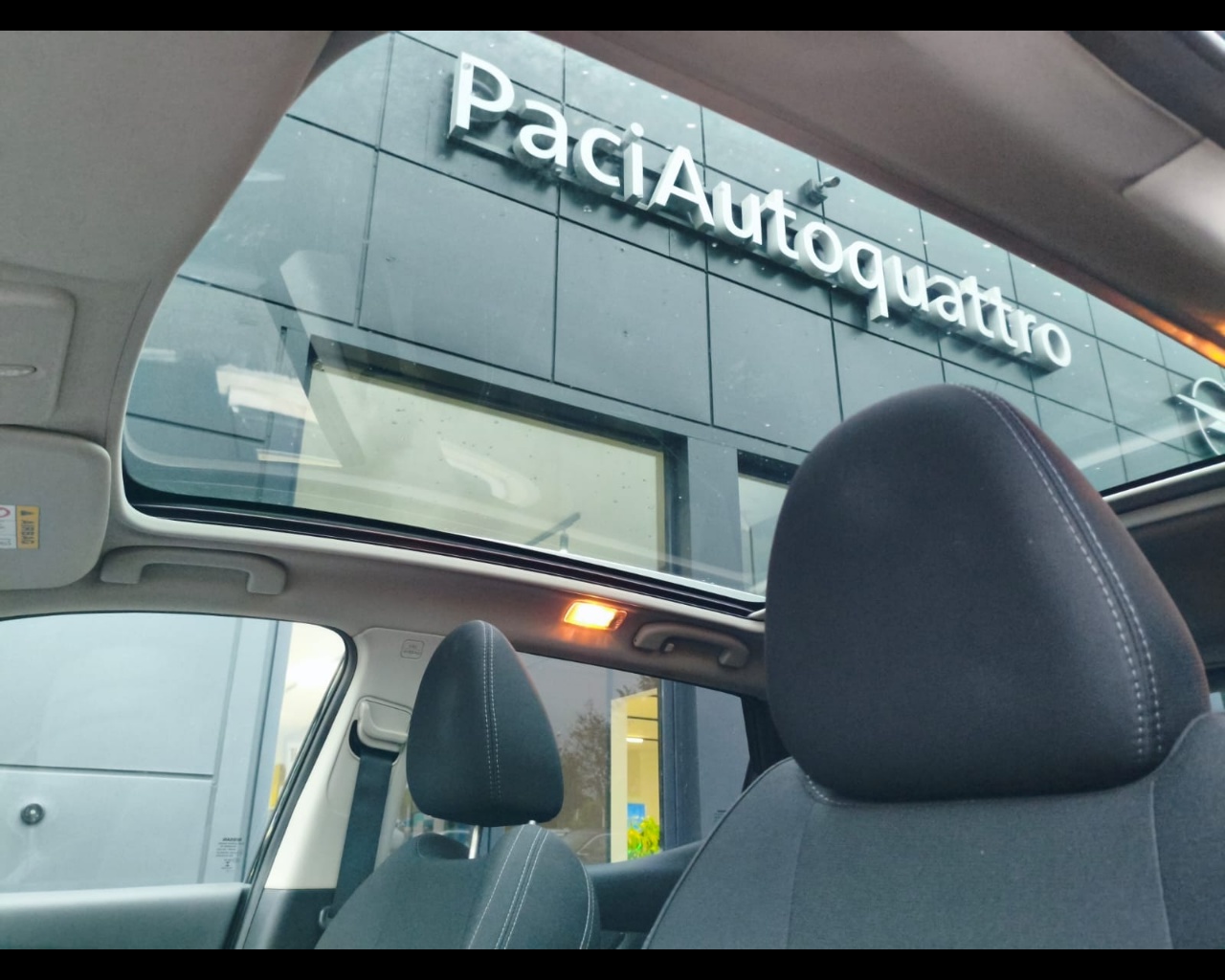 Foto NISSAN Qashqai 1.7 dci N-Connecta 150cv