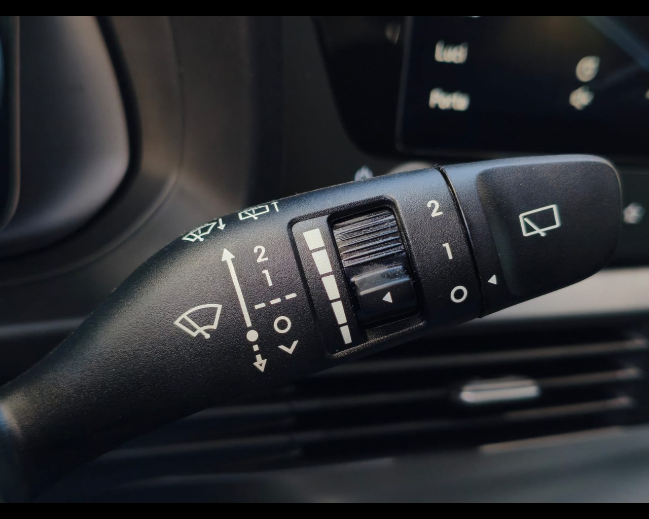 Foto HYUNDAI BAYON PE 1.2MPI XLINE