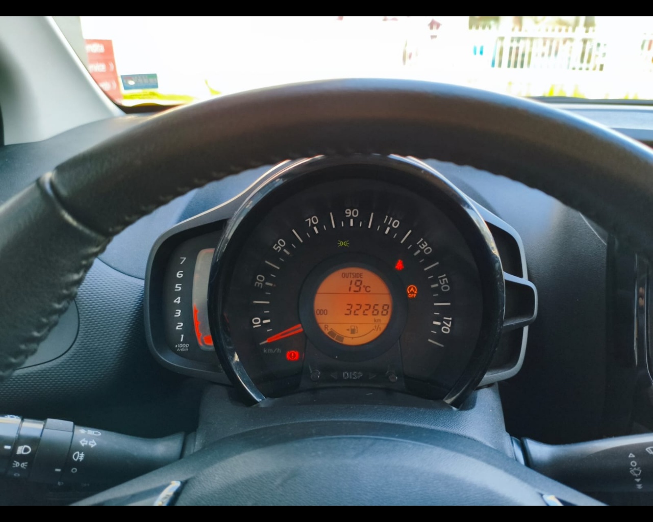 Foto CITROEN C1 5p 1.0 vti Shine s&s 72cv